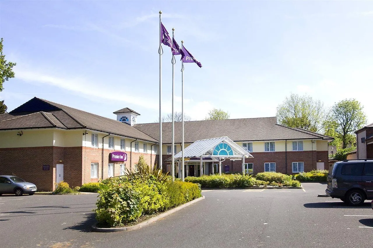 Premier Inn Birmingham South - Hall Green מלון