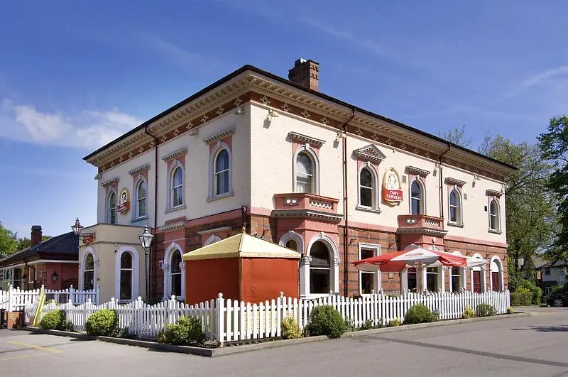 Premier Inn Birmingham South - Hall Green מלון